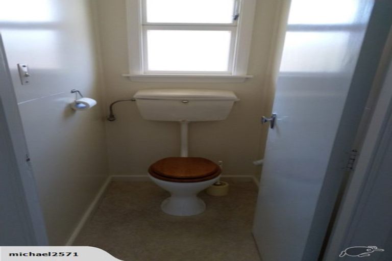 Photo of property in 18a Coopers Road, Dallington, Christchurch, 8061