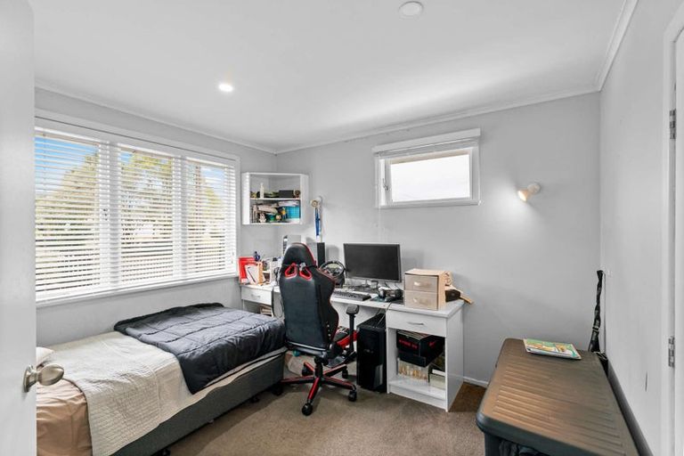 Photo of property in 9 Hillcrest Grove, Hillpark, Auckland, 2102
