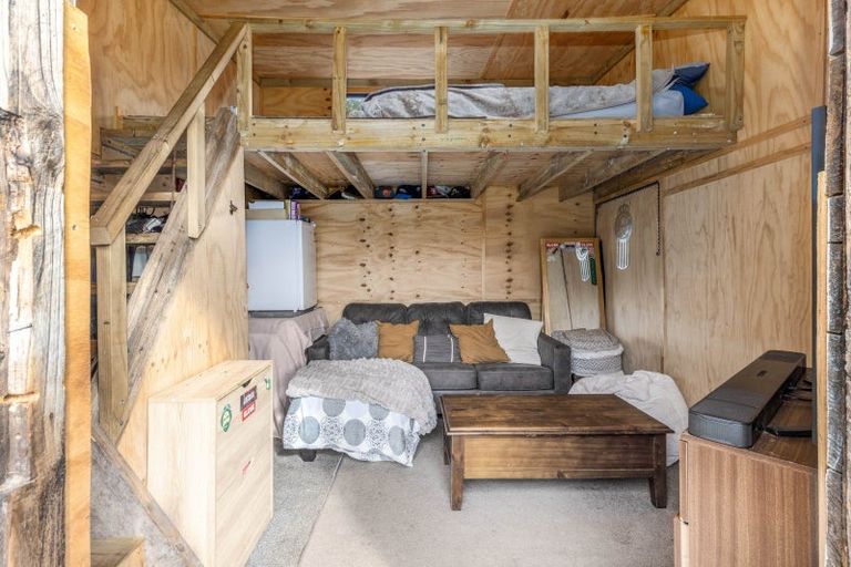 Photo of property in 154 Main Road, Levin, 5510