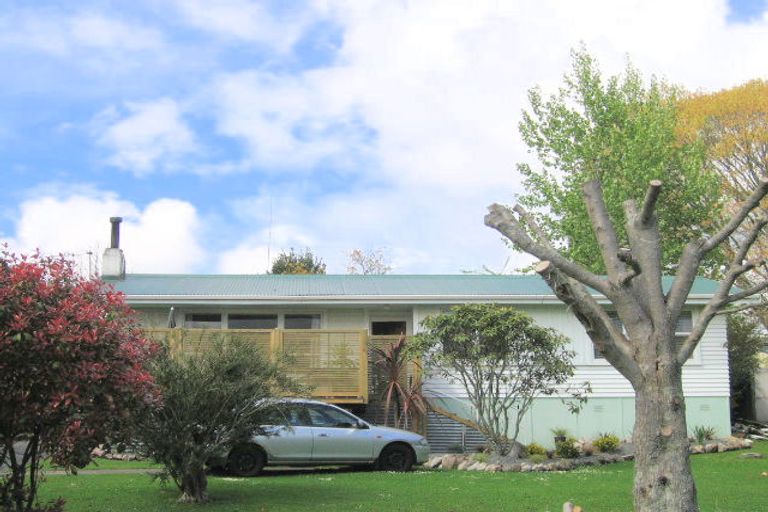 Photo of property in 28 Alastair Avenue, Owhata, Rotorua, 3010