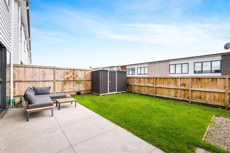 Photo of property in 24 Vincent Mcgrath Crescent, Swanson, Auckland, 0614
