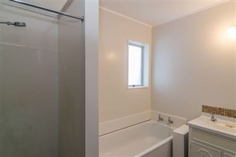 Photo of property in 22a Buckley Grove, Paraparaumu, 5032