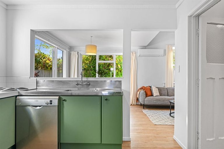 Photo of property in 33 Vagues Road, Northcote, Christchurch, 8052