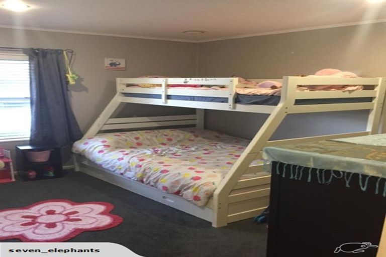 Photo of property in 19 Garland Drive, St Andrews, Hamilton, 3200