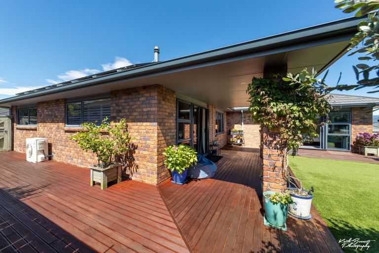 Photo of property in 94 Kirton Drive, Riverstone Terraces, Upper Hutt, 5018
