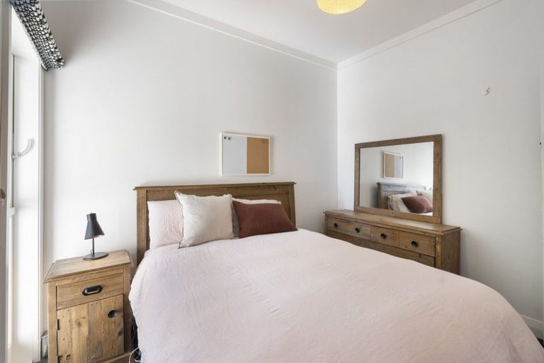 Photo of property in 27 Stanley Avenue, Palmerston North, 4414