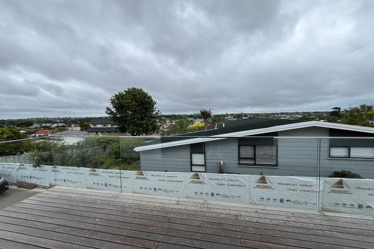 Photo of property in 7b Glenshee Place, Highland Park, Auckland, 2010