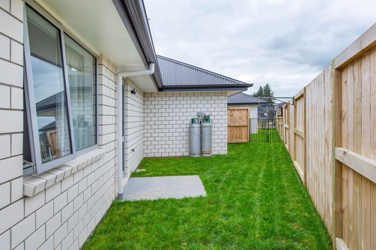 Photo of property in 126 Te Manatu Drive, Huntington, Hamilton, 3210