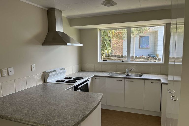 Photo of property in 29a Carillon Place, Massey, Auckland, 0614