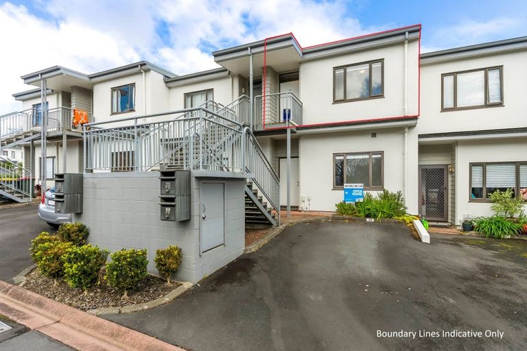 Photo of property in The Grange, 98/92 Bush Road, Albany, Auckland, 0632