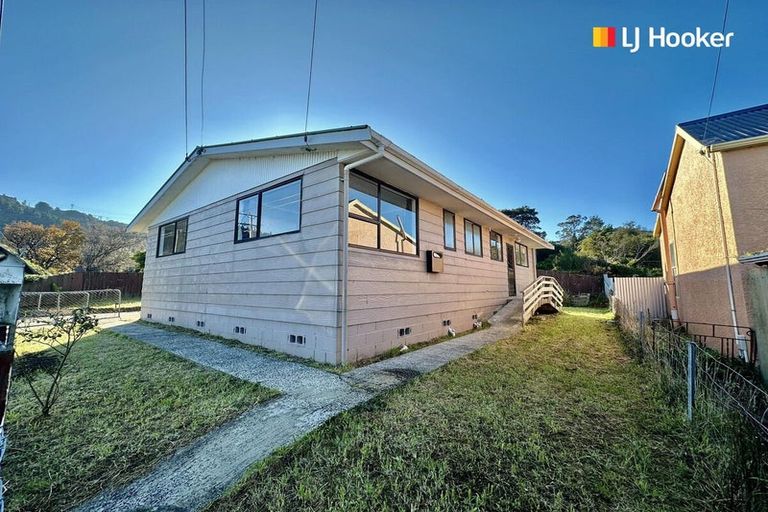 Photo of property in 33 Wickliffe Terrace, Port Chalmers, 9023