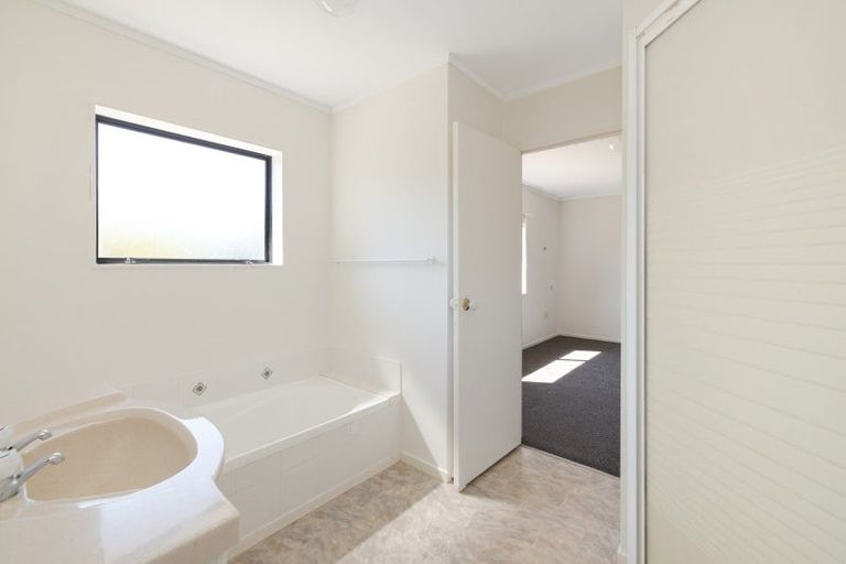 Photo of property in 16 Oleander Lane, Mount Maunganui, 3116