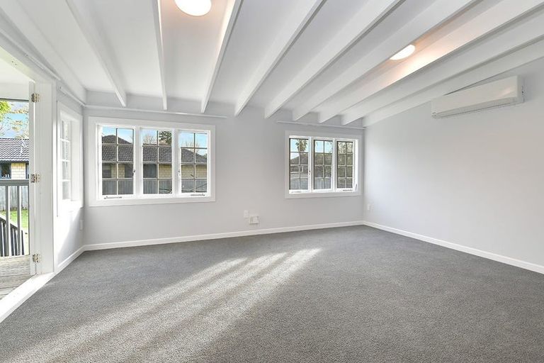 Photo of property in 1 Mary Keane Lane, Parakai, 0830