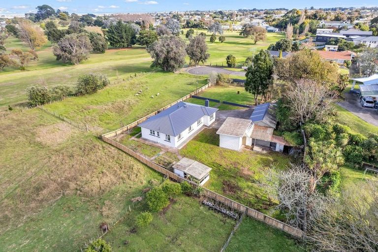 Photo of property in 33 Burns Street, Tawhero, Whanganui, 4501
