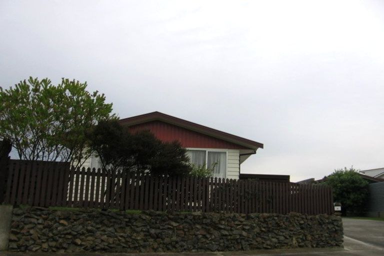 Photo of property in 6 Waltham Court, Cloverlea, Palmerston North, 4412
