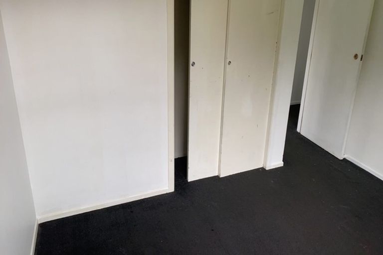 Photo of property in 194 Don Buck Road, Massey, Auckland, 0614