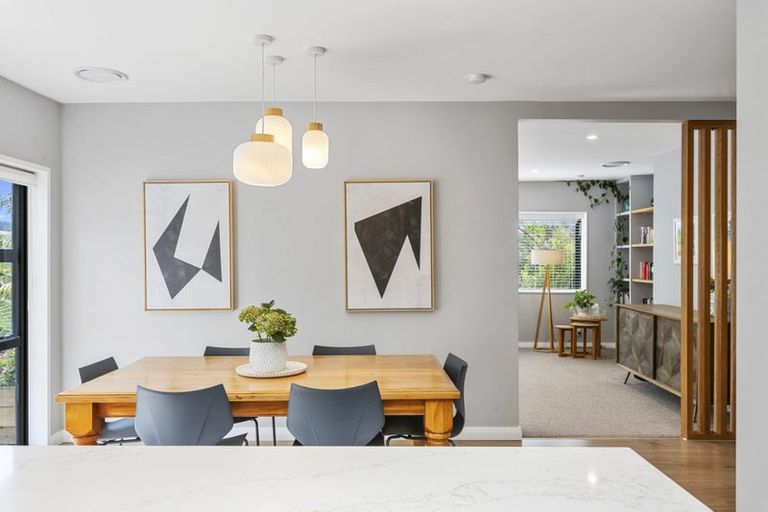 Photo of property in 8 Jays Road, Titirangi, Auckland, 0604