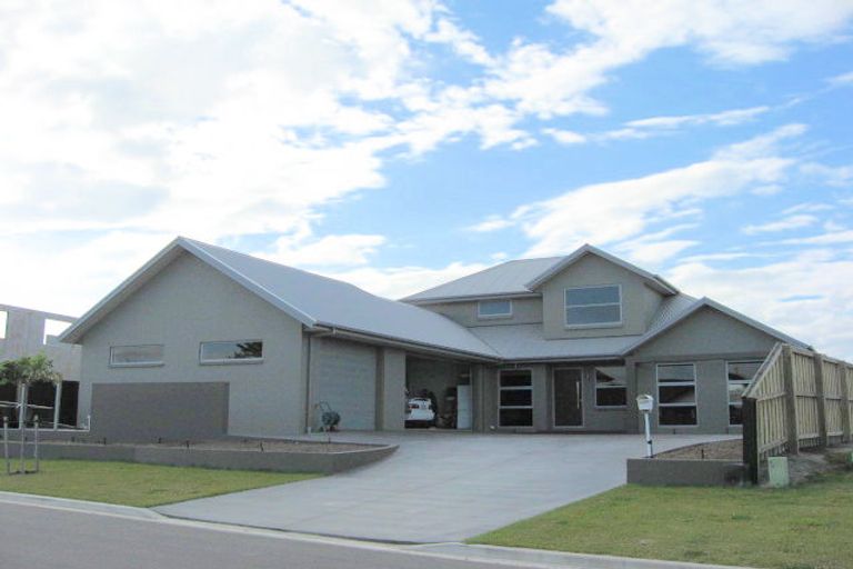 Photo of property in 3 Belgrave Drive, Rangiora, 7400