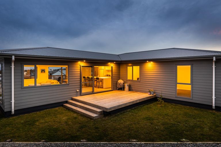 Photo of property in 15 Poplar Grove, Feilding, 4702