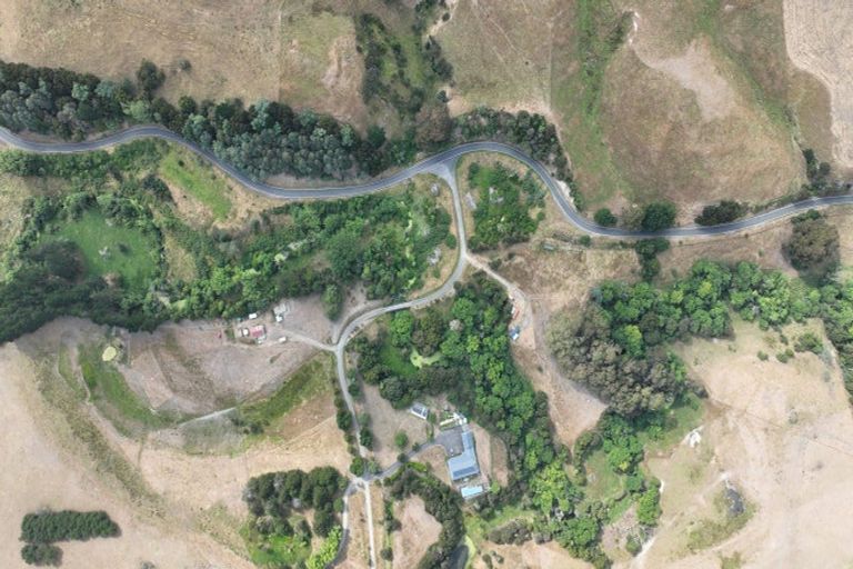 Photo of property in 599c Longbush Road, Hinakura, Masterton, 5884