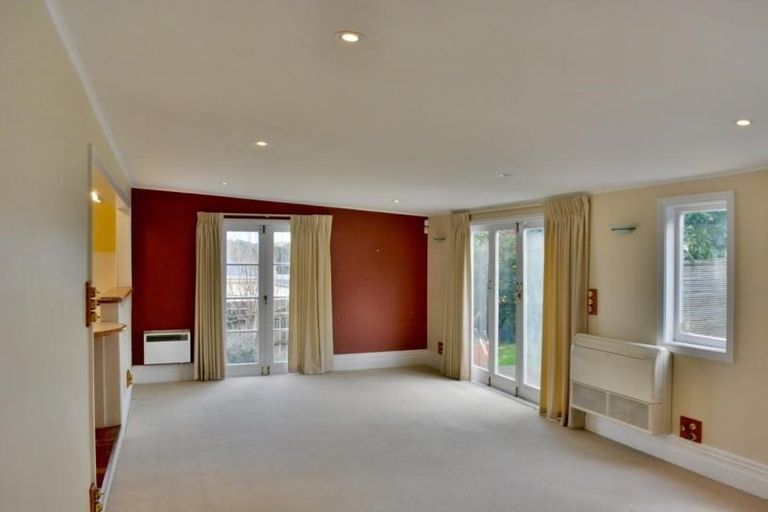 Photo of property in 1/46 Palmerston Road, Birkenhead, Auckland, 0626