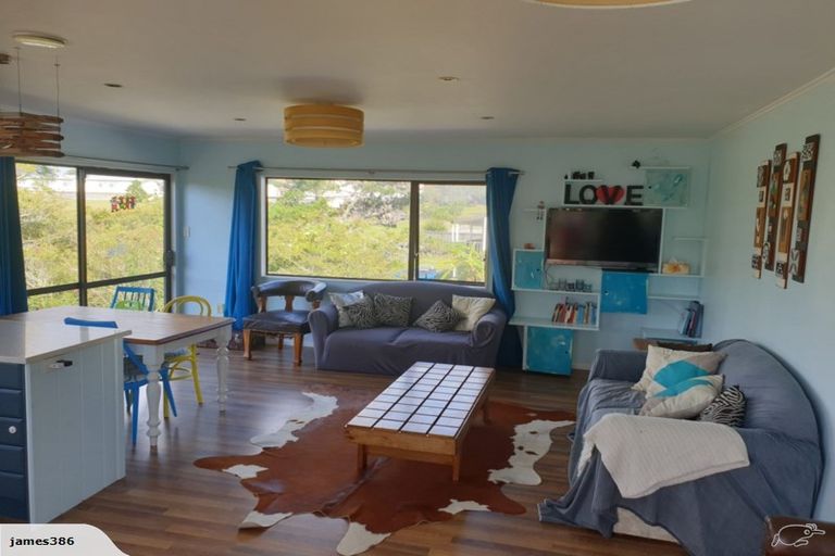 Photo of property in 1/35 St Leonards Road, Kelston, Auckland, 0602