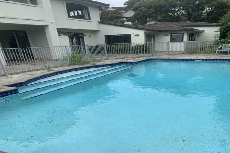 Photo of property in 6 David Beattie Place, Chatswood, Auckland, 0626