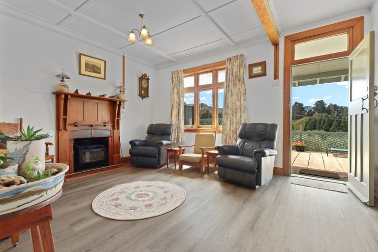 Photo of property in 37 Taranui Street, Ohura, 3926