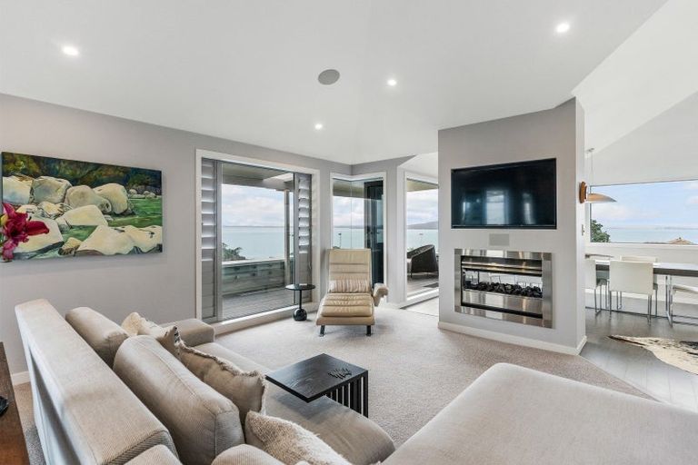 Photo of property in 1/3 Katui Street, Castor Bay, Auckland, 0620