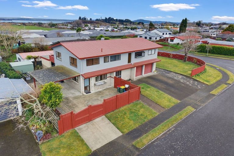 Photo of property in 1 Te Ana Place, Lynmore, Rotorua, 3010
