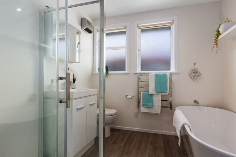 Photo of property in 89 Rangituhi Crescent, Takapuwahia, Porirua, 5022