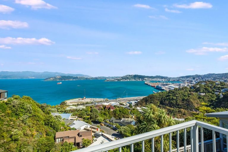 Photo of property in 11 Elgin Way, Khandallah, Wellington, 6035