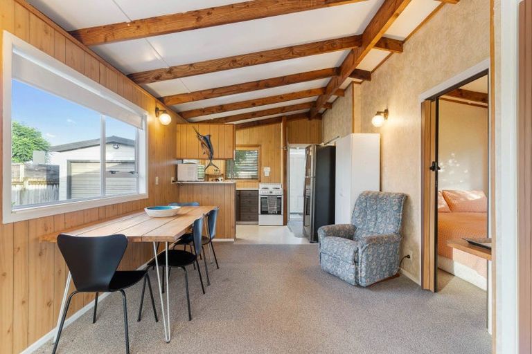 Photo of property in 316 Linton Crescent, Whangamata, 3620