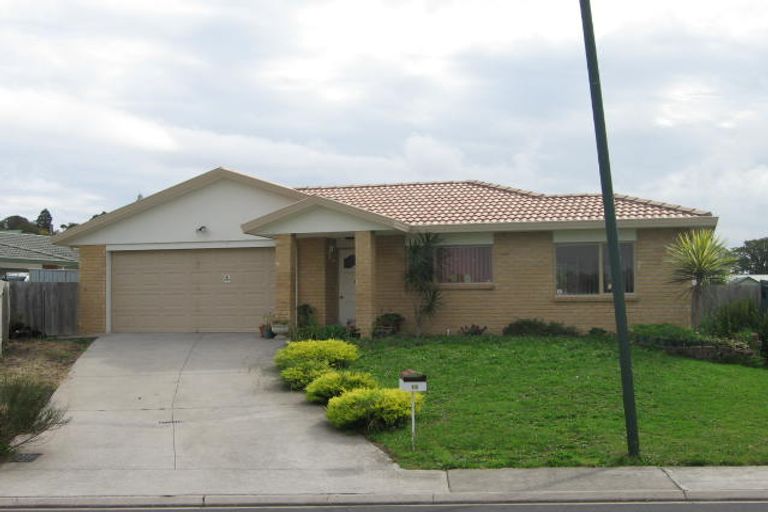 Photo of property in 15 Jeffery Reeve Crescent, Ranui, Auckland, 0612