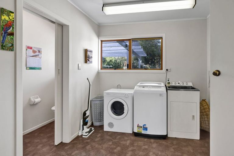 Photo of property in 116 Weraroa Road, Waverley, 4510