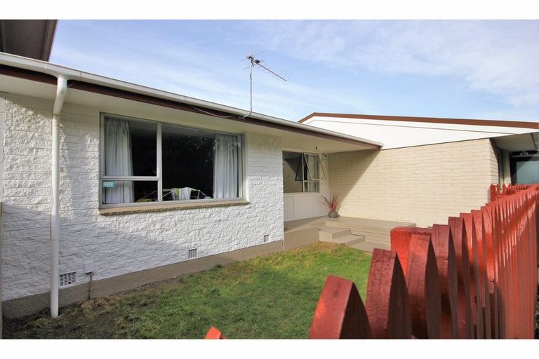 Photo of property in 2/738 Ferry Road, Woolston, Christchurch, 8023