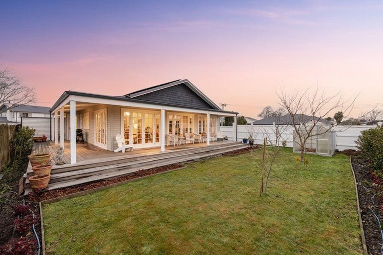 Photo of property in 129 Mays Road, St Albans, Christchurch, 8052