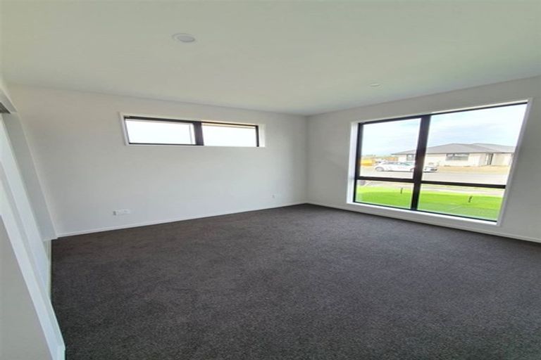 Photo of property in 33 Wakefield Drive, Rolleston, 7615