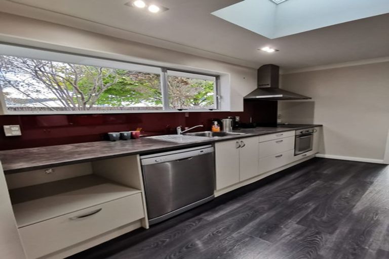 Photo of property in 20a Montgomery Street, Stokes Valley, Lower Hutt, 5019