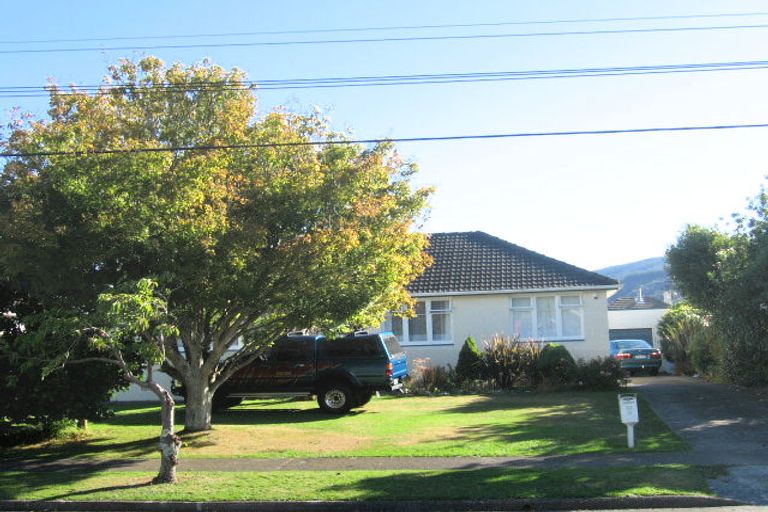 Photo of property in 33 Routley Crescent, Elderslea, Upper Hutt, 5018