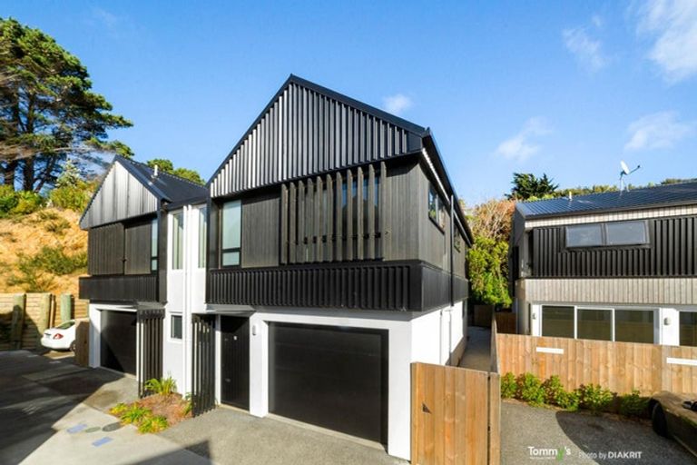 Photo of property in 12/6 Bushland Grove, Paparangi, Wellington, 6037