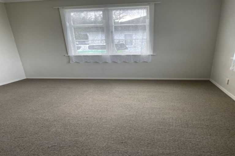 Photo of property in 27 Goldsmith Crescent, Levin, 5510