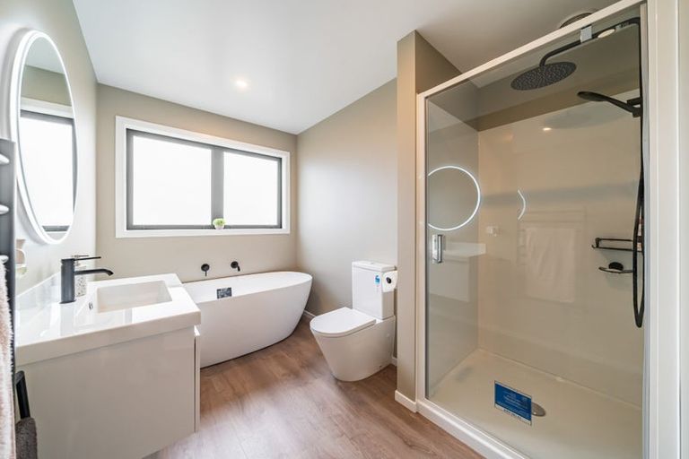 Photo of property in 74e Seddon Street, Wallaceville, Upper Hutt, 5018