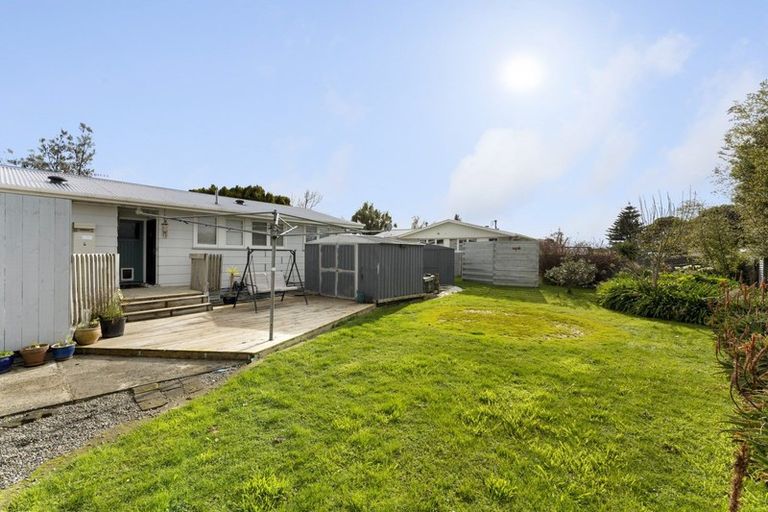 Photo of property in 19 Charwell Place, Highbury, Palmerston North, 4412