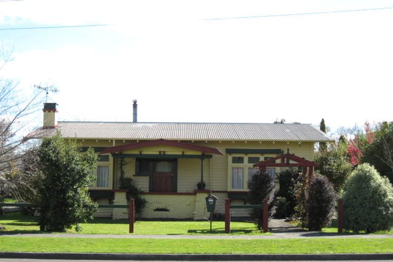 Photo of property in 13 Humphrey Street, Marton, 4710