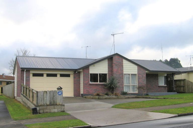 Photo of property in 92 Dixon Road, Glenview, Hamilton, 3206