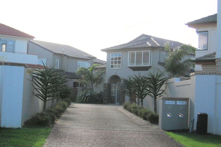 Photo of property in 25a Bluefin Way, West Harbour, Auckland, 0618