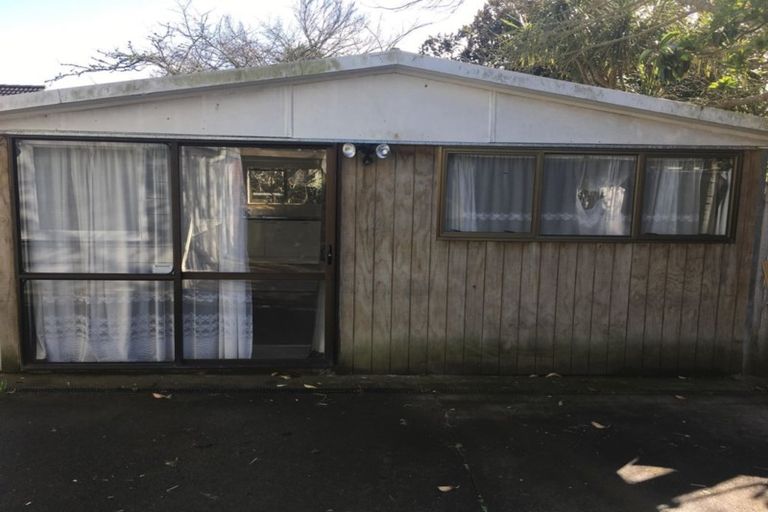 Photo of property in 1/34 Orams Road, Hillpark, Auckland, 2102