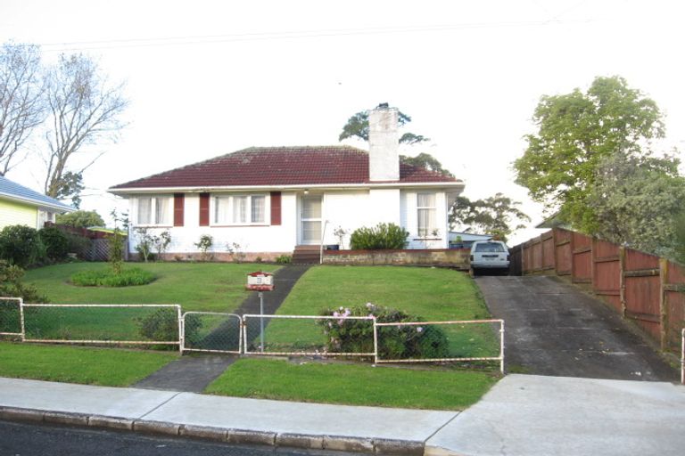Photo of property in 8 Lawrence Place, Otara, Auckland, 2023