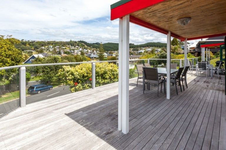 Photo of property in 121 Bambury Place, Onemana, Whangamata, 3691